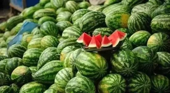 黄色的瓜怎样吃,探索黄色瓜果的多彩美味