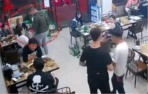 唐山烧烤打人吃瓜,网络热议背后的真相与反思